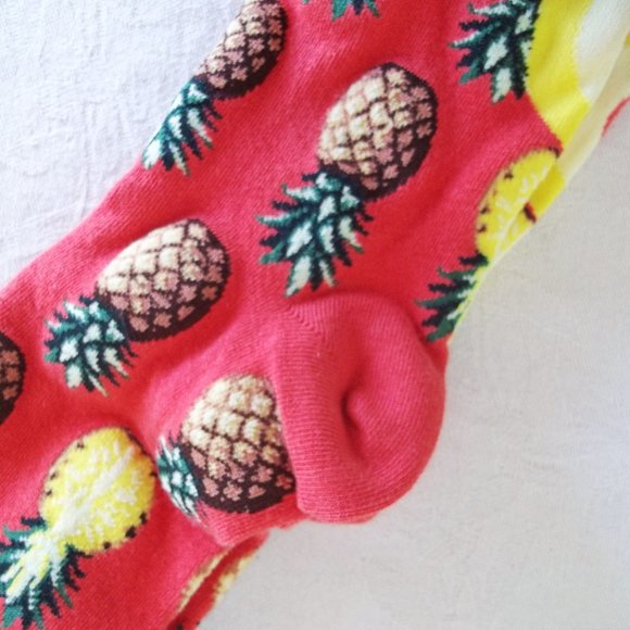 MOD SOCKS Pursuit of Pineapples 2017 Cotton Blend Mens Novelty Crew Socks NWT - Picture 3 of 4